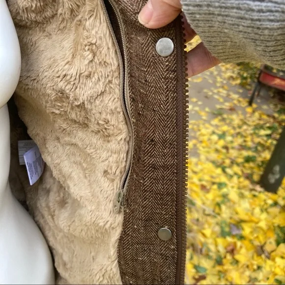 Woolrich Tweed Brown/Tan Utility Coat Barn Jacket Faux Fur lined 6 pockets sz M - Picture 7 of 15